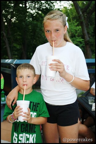 1013406_643356502360943_82855005_n