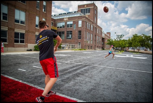 1098378_10151810534910342_505427832_n