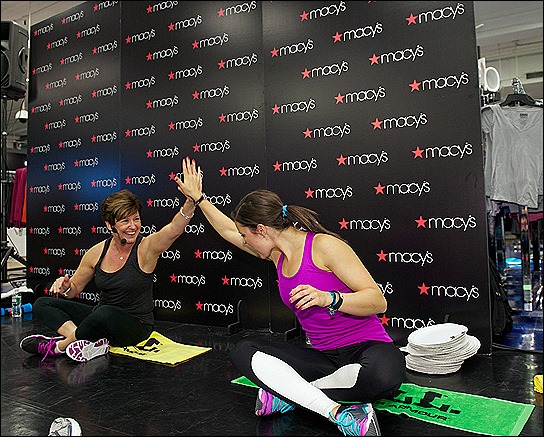 20131109_Macys_UnderArmour_0303