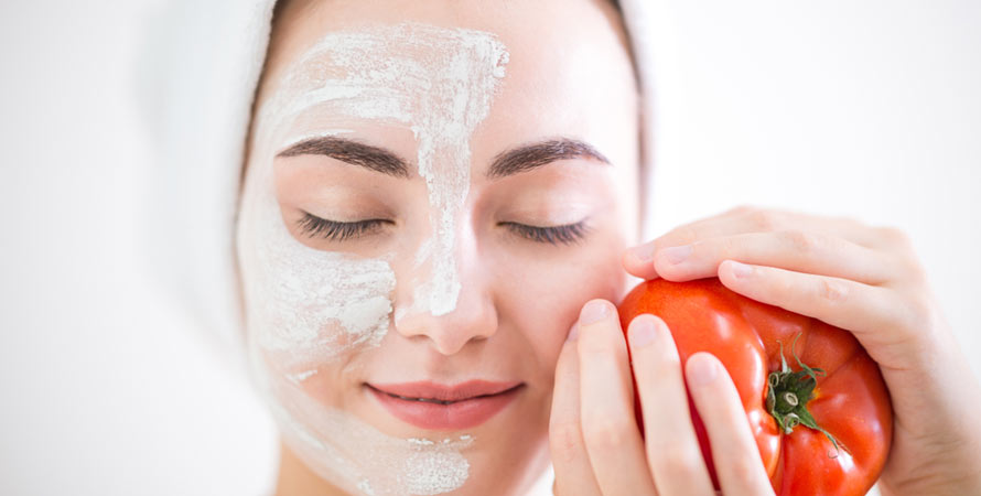 Tomato And Licorice Face Mask