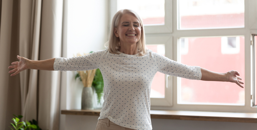 Help Other People by Learning to Accept Yourself – Build Confidence Through Self-Acceptance