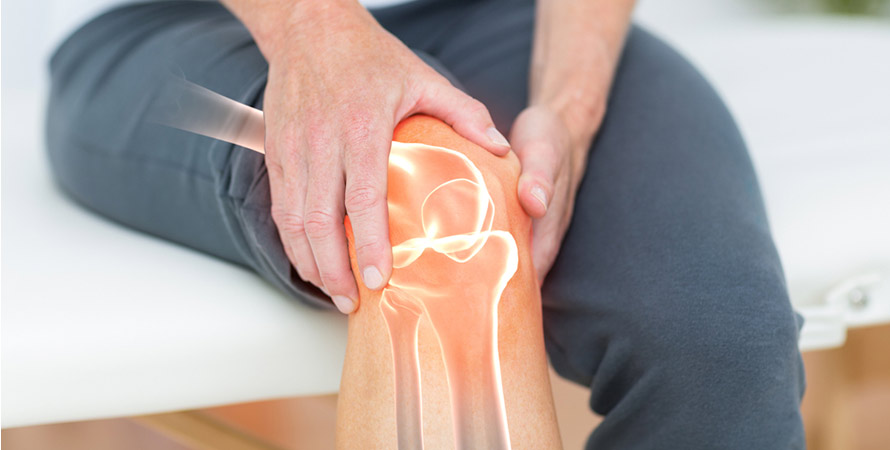 Man Suffering Knee pain